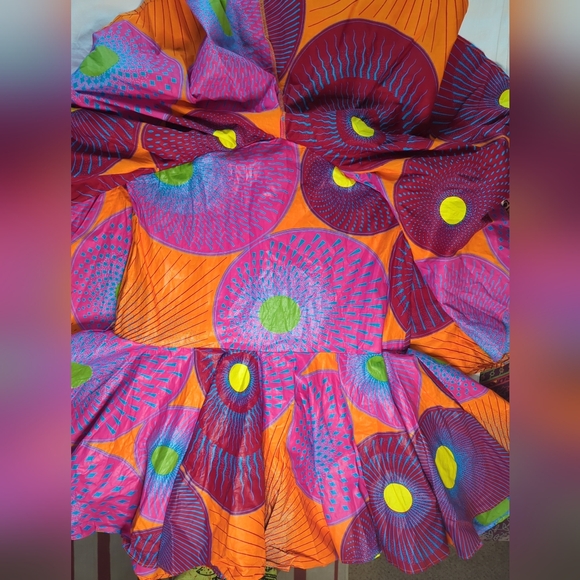 WHY Dress NWT Colorful Polyester Fabric Size M - Picture 13 of 16